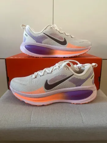 Nike Vomero 18 Running Shoes d'occasion
