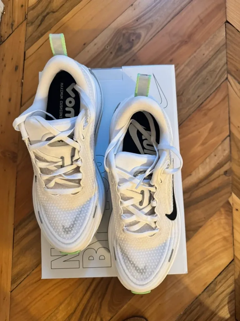 Used Nike Vomero plus By You bike — image 3 of 5