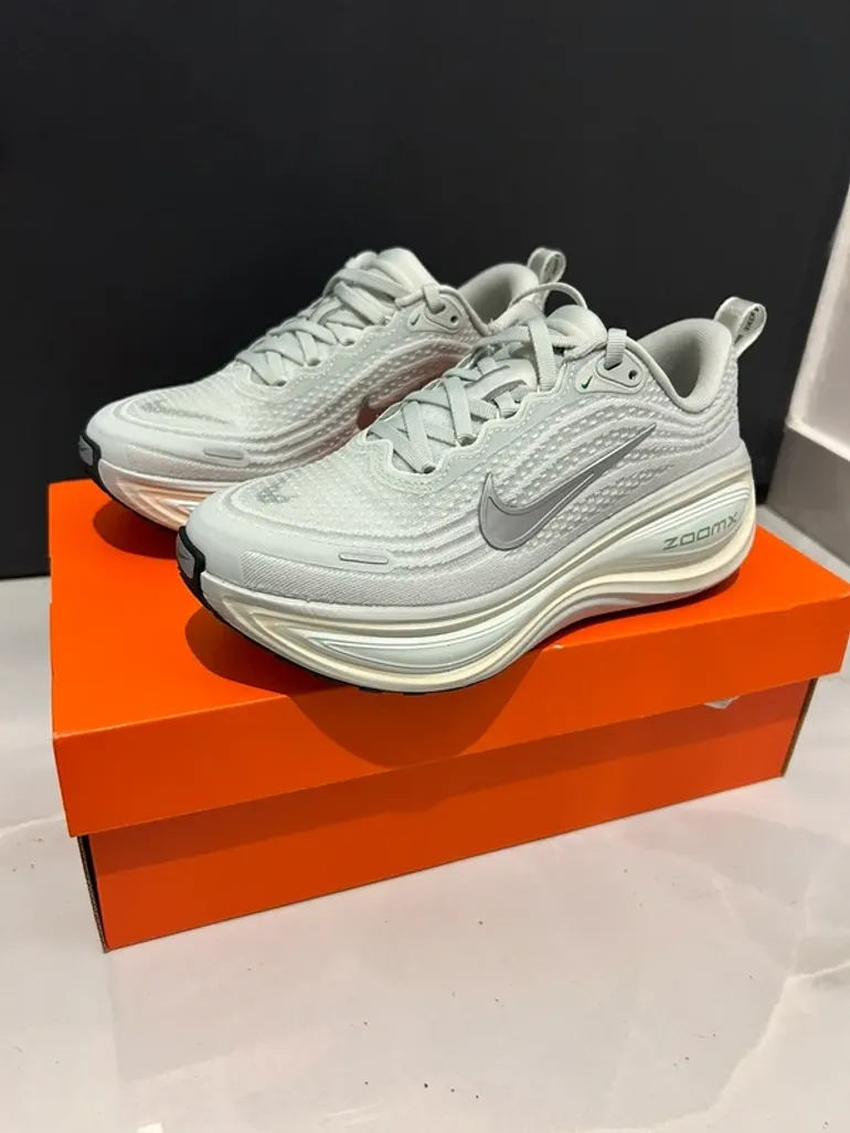 Nike Vomero Plus bike d'occasion — image 5 sur 6