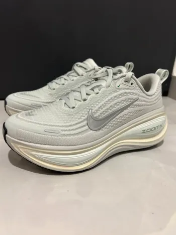 Nike Vomero Plus bike d'occasion — image 2 sur 6