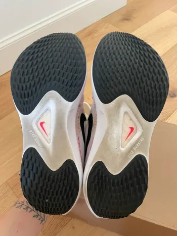 Used Nike Zoom Fly 5 bike — image 6 of 7