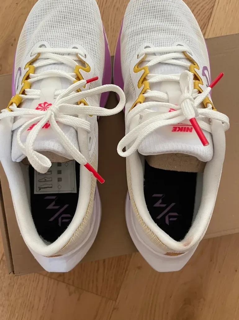 Used Nike Zoom Fly 5 bike — image 4 of 7