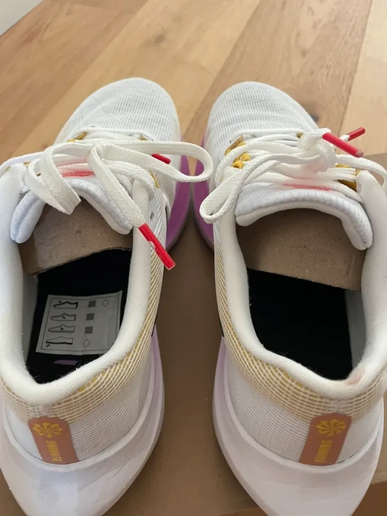 Used Nike Zoom Fly 5 bike — image 5 of 7
