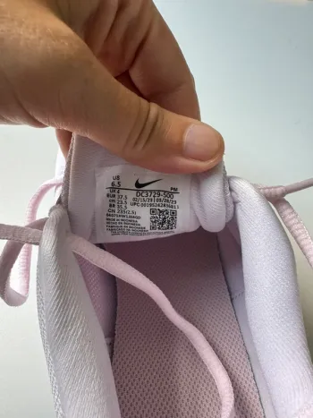 Käytetty Nike Sneaker bike — kuva 2 / 4