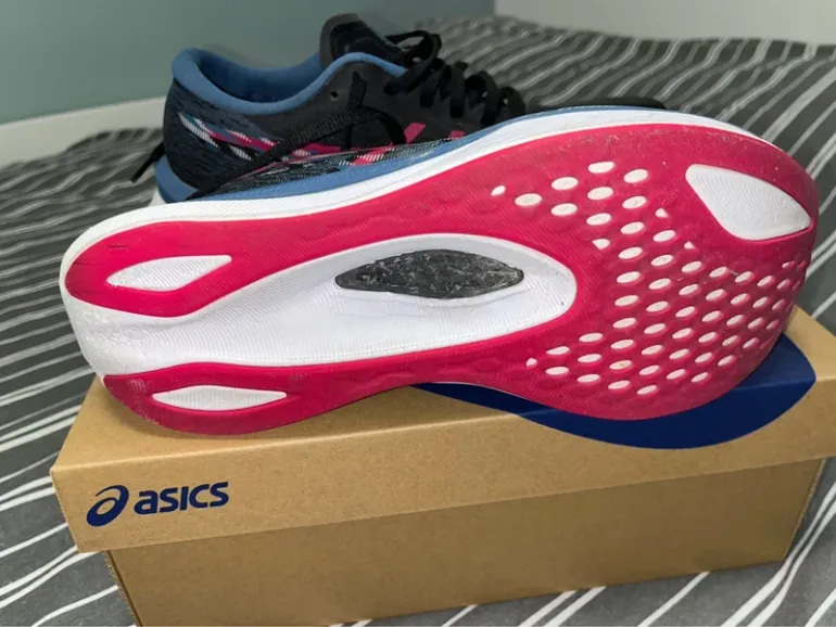 Used Asics Magic Speed bike — image 3 of 5