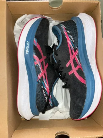 Gebrauchtes Asics Magic Speed Running Shoes