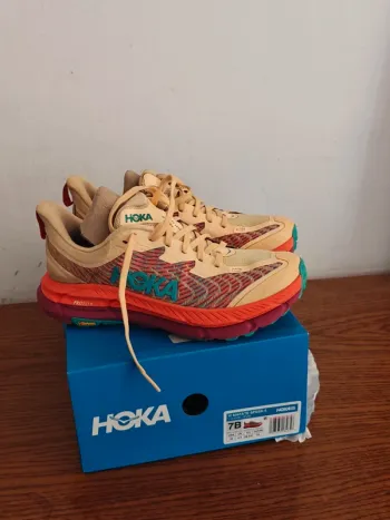 Used Solid Mafate Speed 4 Running Shoes