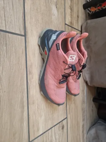 Used Supercross Blast GTX Running Shoes