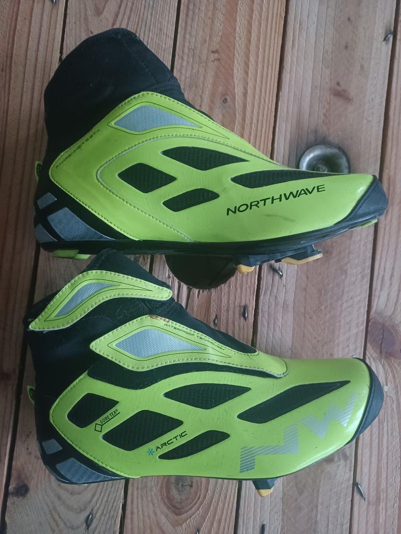 Northwave Chaussures route artic pointure 44 Cycling Shoes d'occasion