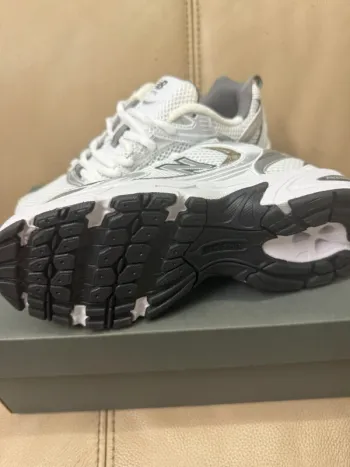 Used New Balance 530 bike — image 5 of 5
