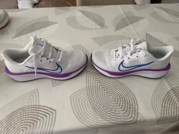 Used Nike Running Shoes bike — image 2 of 7