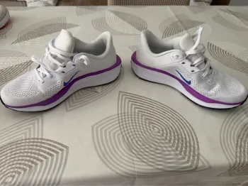 Used Nike Running Shoes bike — image 3 of 7