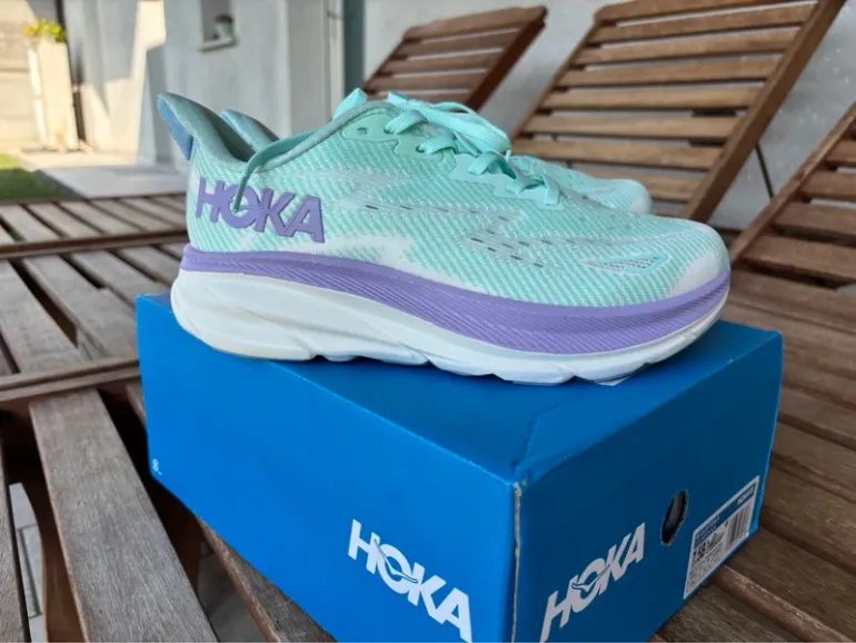 Used Hoka Clifton 9 bike — image 4 of 10
