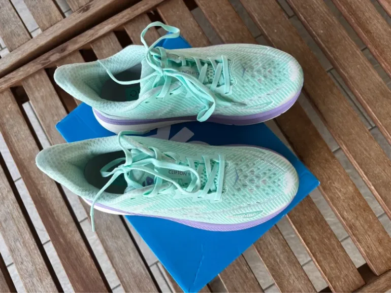 Used Hoka Clifton 9 bike — image 5 of 10