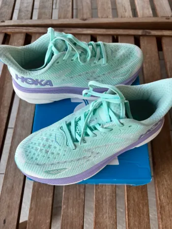 Used Hoka Clifton 9 bike — image 6 of 10