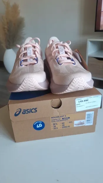 Asics Novablast 5 bike usato — immagine 2 di 7