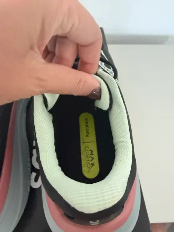 Used Saucony Guide 19 bike — image 5 of 6