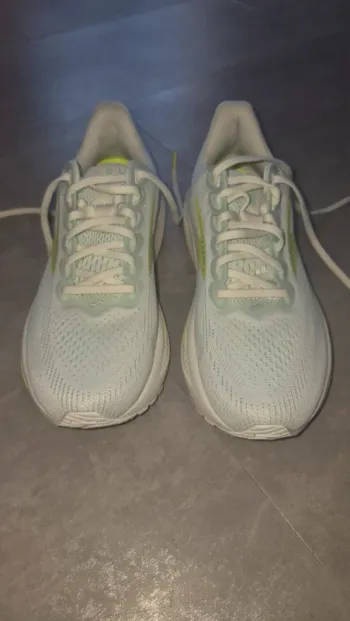 Brooks Ghost 17 Running Shoes usato