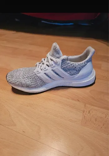 Tweedehands Adidas Ultraboost bike — afbeelding 2 van 2