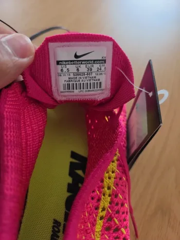 Käytetty Nike Air Flyknit Racer bike — kuva 3 / 3