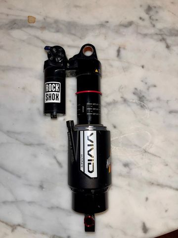 Gebrauchtes RockShox Vivid Ultimate 230x65 2025 Rear Suspension