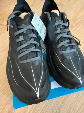 Used Hoka Mafate Speed 4 Lite bike — image 4 of 9