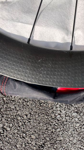 Tweedehands Zipp 404 Firecrest Disc 2025 bike — afbeelding 6 van 7