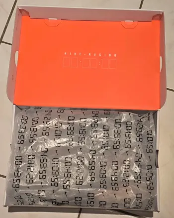Käytetty Nike ZoomX Vaporfly NEXT% 4 PRM bike — kuva 3 / 6