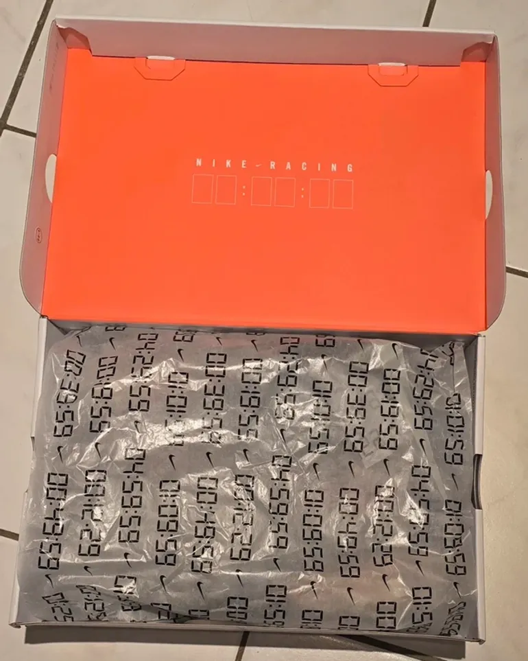 Käytetty Nike ZoomX Vaporfly NEXT% 4 PRM bike — kuva 3 / 6