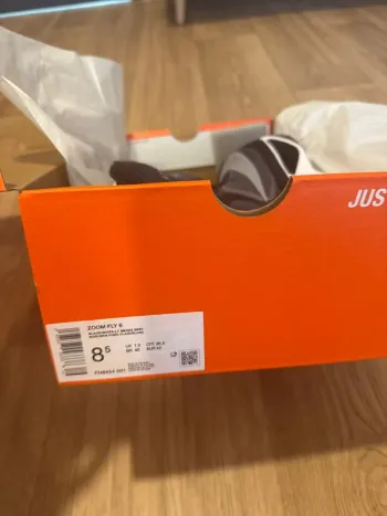 Used Nike Zoom Fly 6 bike — image 2 of 3