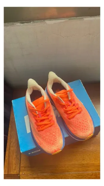 Used Hoka Shoes bike — image 3 of 6