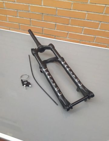 Tweedehands Manitou Markhor 29" Air 100mm Remote 15x110mm BOOST 2022 Fork