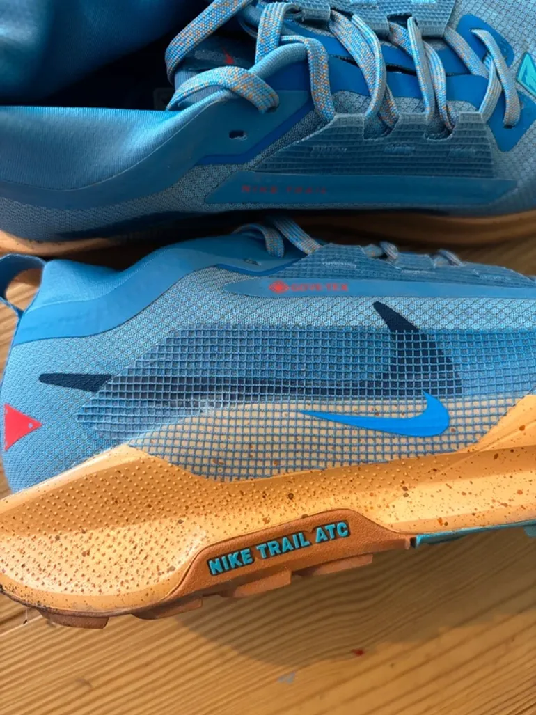Used Nike Trail ATC Goretex bike — image 3 of 5