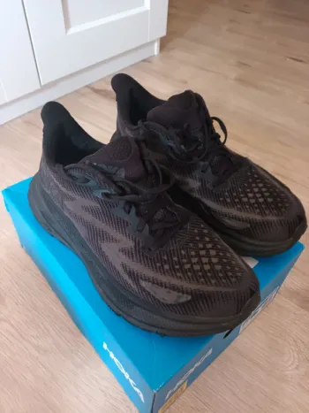 Hoka Clifton 9 Running Shoes d'occasion