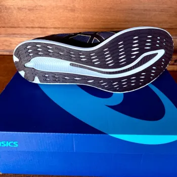 Used Asics GlideRide bike — image 2 of 6