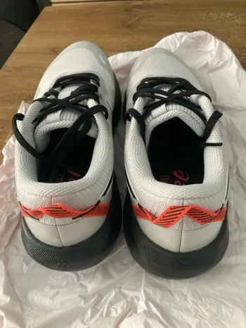 Used Asics Running Shoes bike — image 3 of 9
