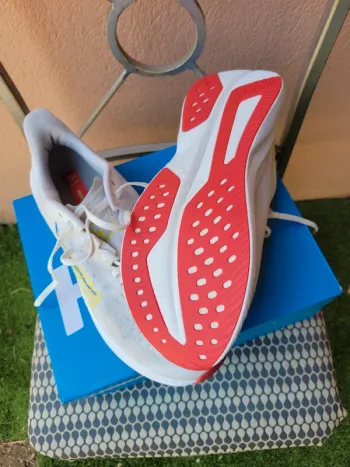 Hoka Mach 6 bike de segunda mano — imagen 8 de 11