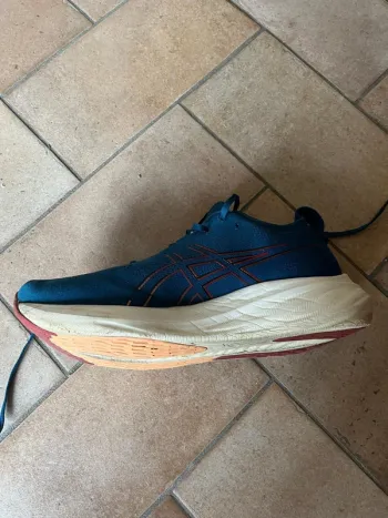 Used Asics Gel Nimbus 26 bike — image 2 of 4