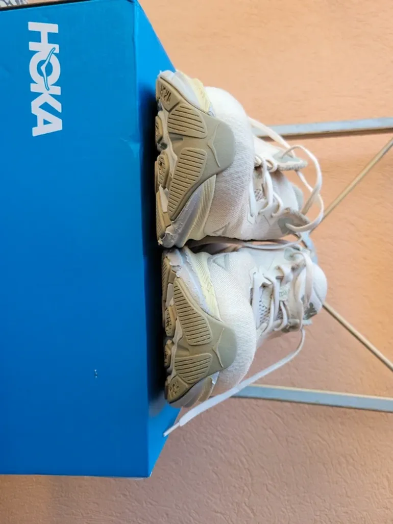 Used Hoka Clifton 9 bike — image 9 of 11