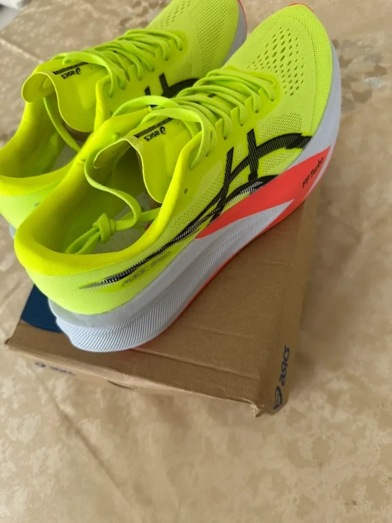 Used Asics Magic Speed 4 bike — image 6 of 8