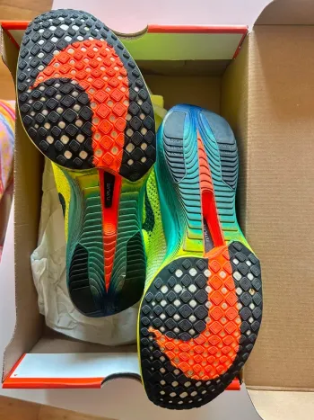 Nike Vaporfly 3 bike d'occasion — image 3 sur 7