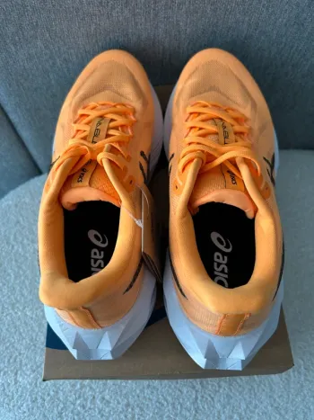 Asics Dynablast 6 bike d'occasion — image 5 sur 8