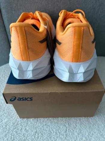 Asics Dynablast 6 bike d'occasion — image 4 sur 8