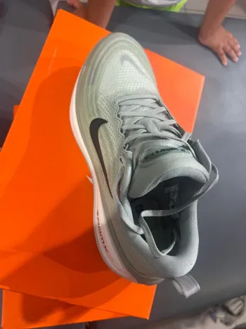 Gebrauchtes Nike Vomero Plus Running Shoes