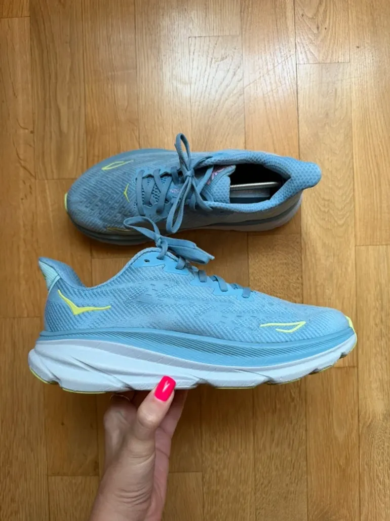 Used Hoka Clifton 9 bike — image 3 of 12