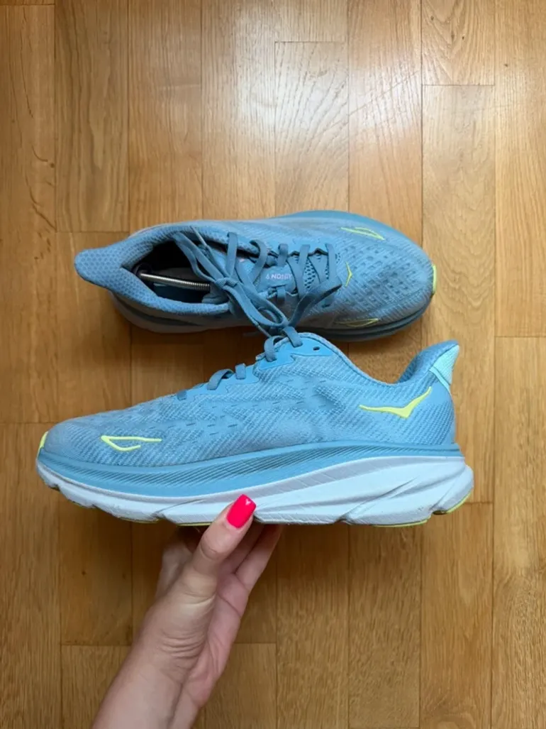Used Hoka Clifton 9 bike — image 6 of 12