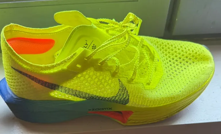 Nike ZoomX Vaporfly bike d'occasion — image 2 sur 5
