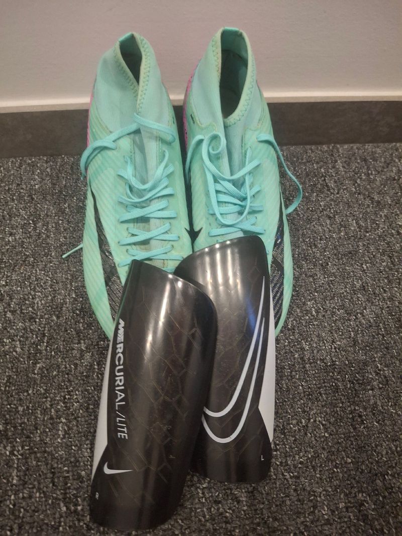 Gebrauchtes Nike Air Zoom 2022 Football & Soccer