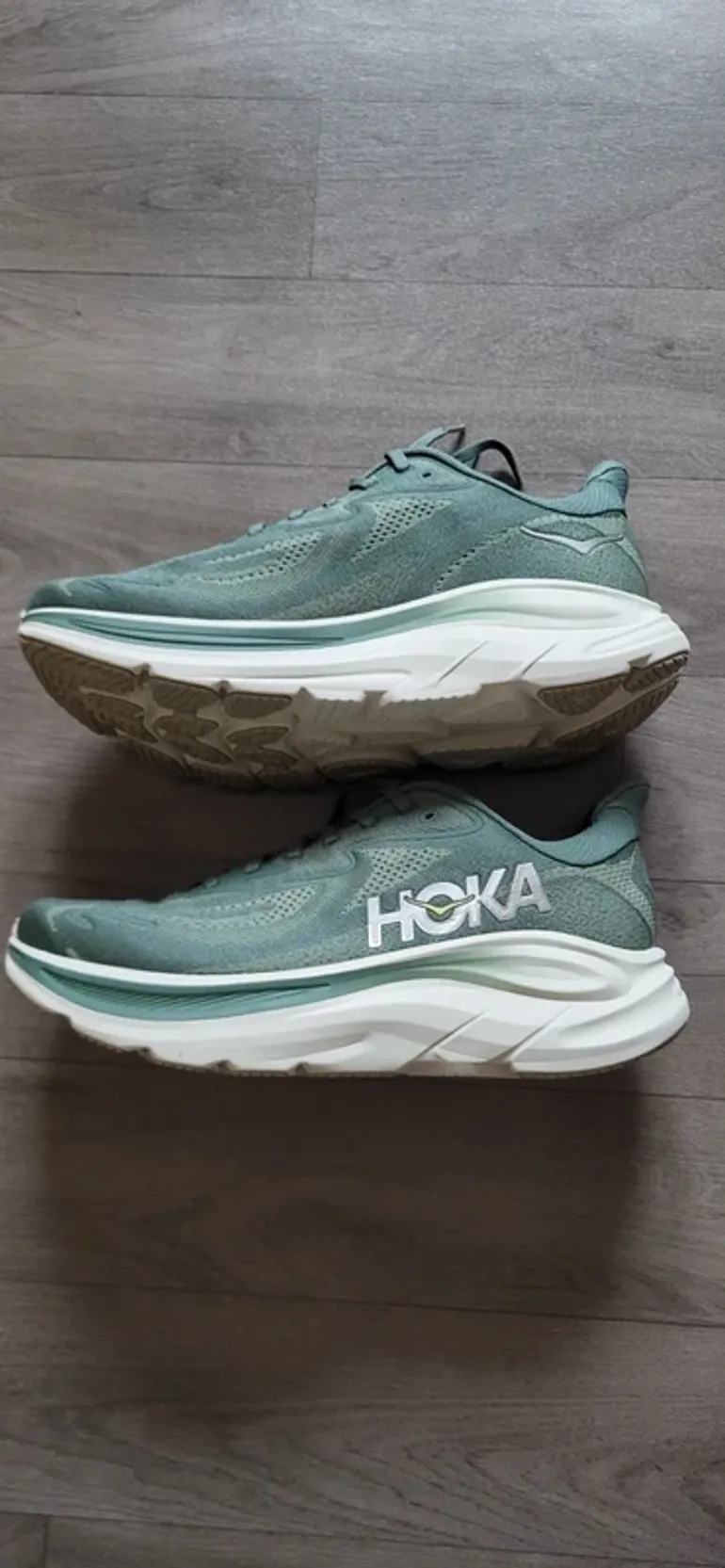 Hoka Clifton 10 bike d'occasion — image 2 sur 14