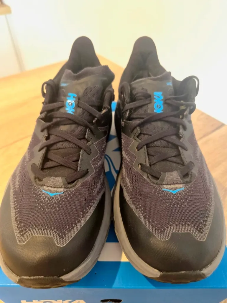 Used Hoka Speedgoat 5 GTX Spike bike — image 4 of 8
